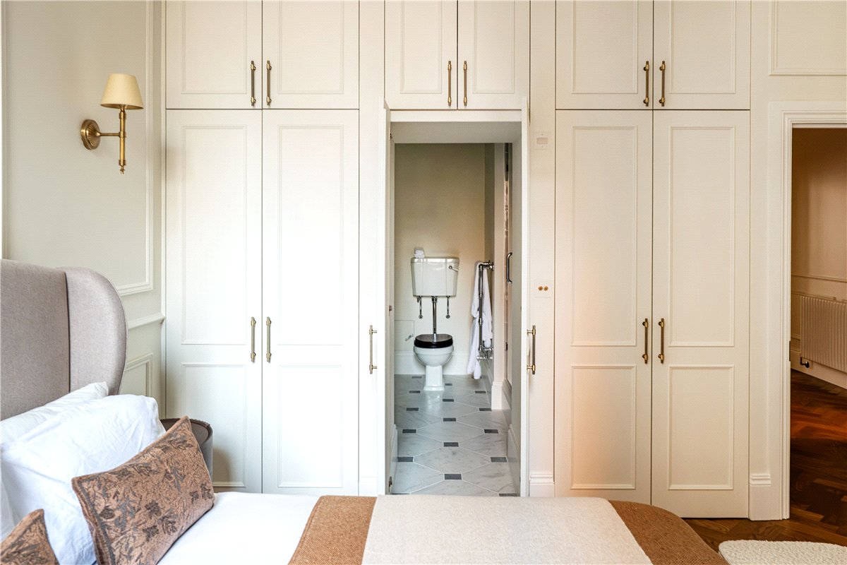 1 bedroom Flat, Upper Brook Street, Mayfair, W1K - Available, Image 9