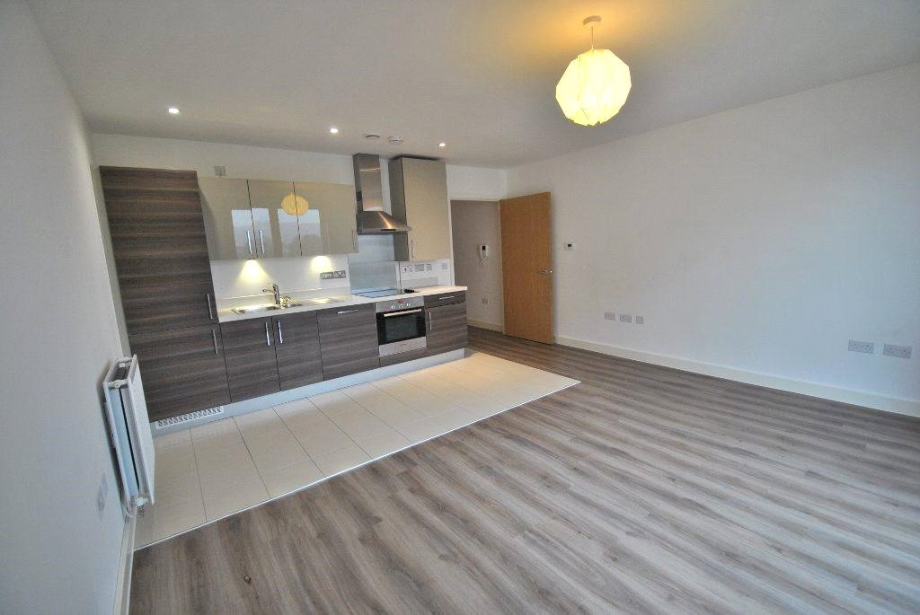1 bedroom Flat, Highgate, Longmead Terrace, BA2 - , Image 5