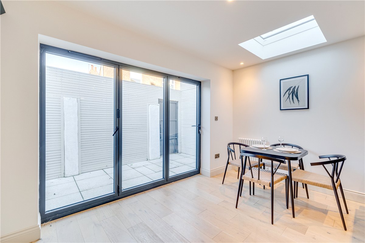 2 bedroom Flat, Quicks Road, London, SW19 - Sold, Image 7