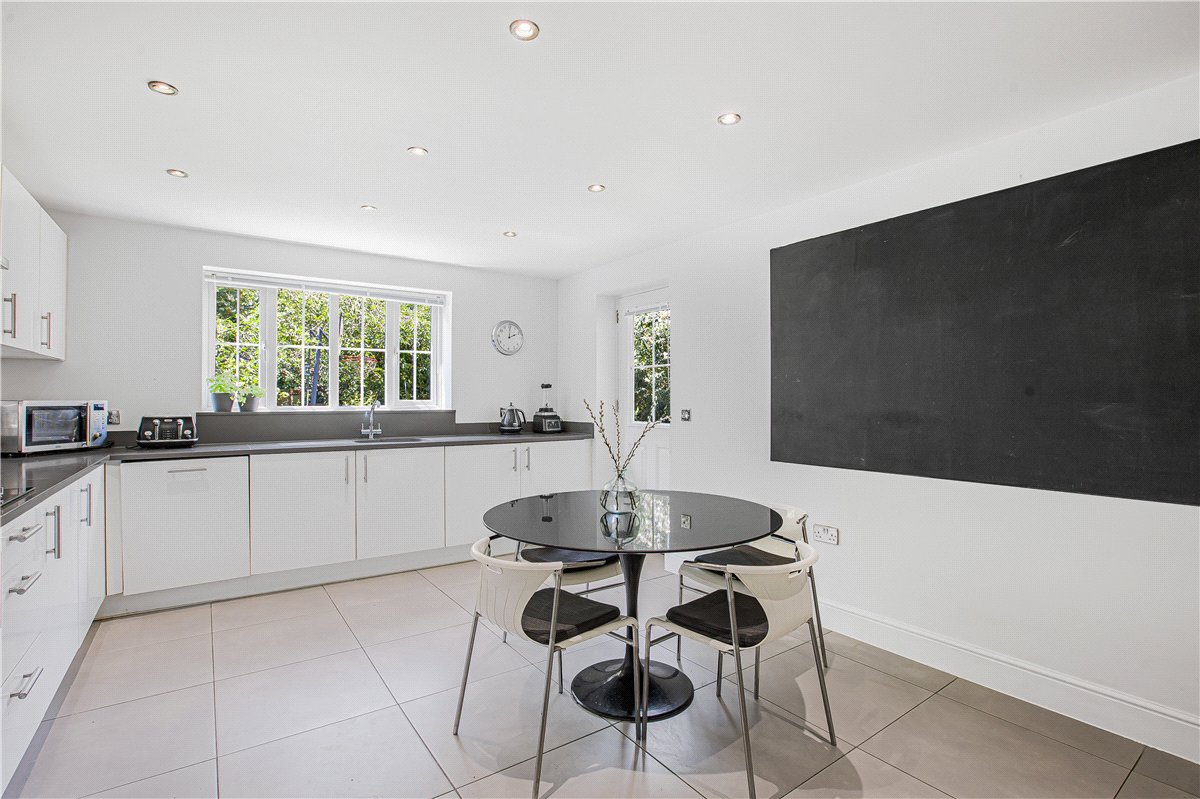 4 bedroom House, Simpsons Way, Kennington, OX1 - Available, Image 5