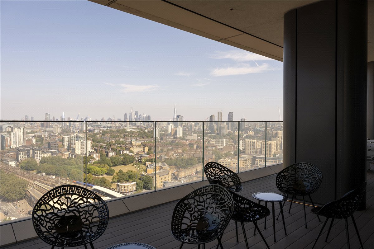 3 bedroom Flat, DAMAC Tower, Nine Elms, SW8 - Available, Image 1