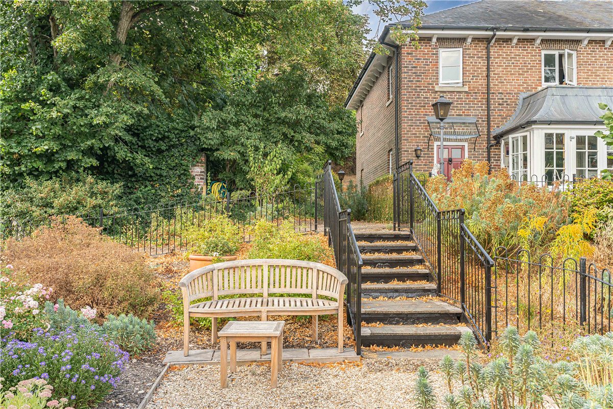 2 bedroom House, Wye House Gardens, Barn Street, SN8 - Available, Image 20