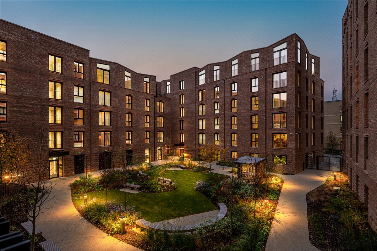 3 bedroom Flat, Toft Green, York, YO1 - Available, Image 15