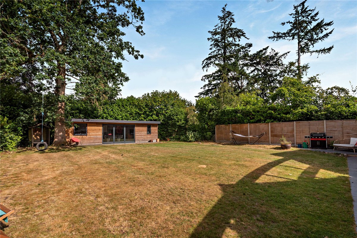 5 bedroom House, Kendrick Road, Newbury, RG14 - Available, Image 23