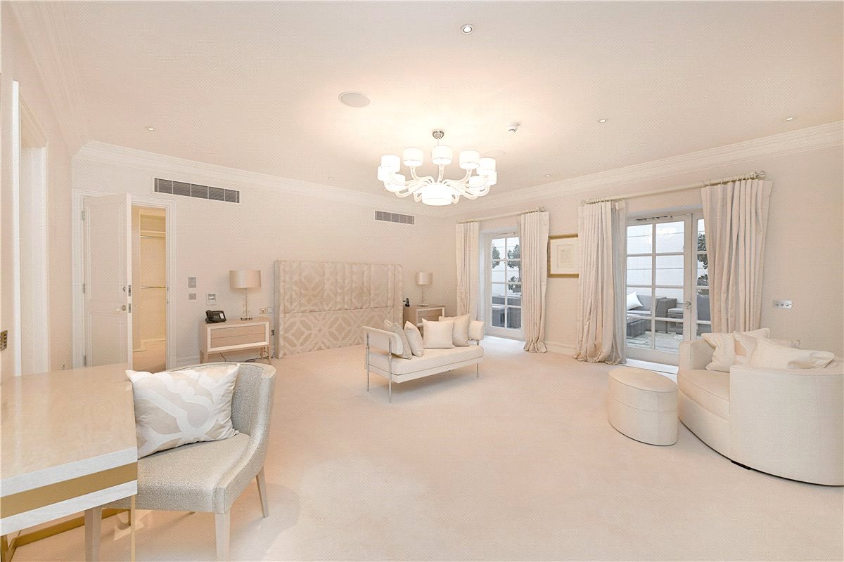4 bedroom Flat, Upper Grosvenor Street, Mayfair, W1K - Available, Image 25
