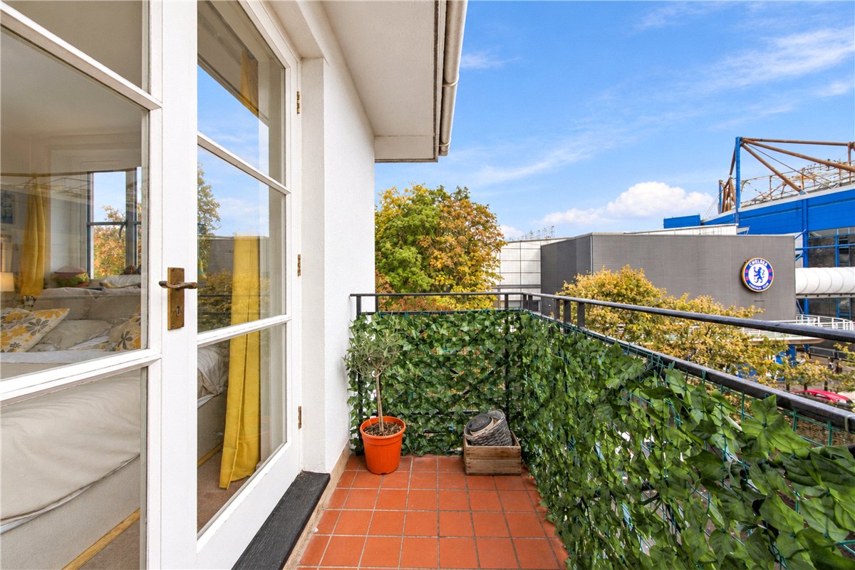 1 bedroom Flat, Brompton Park Crescent, London, SW6 - Available, Image 3