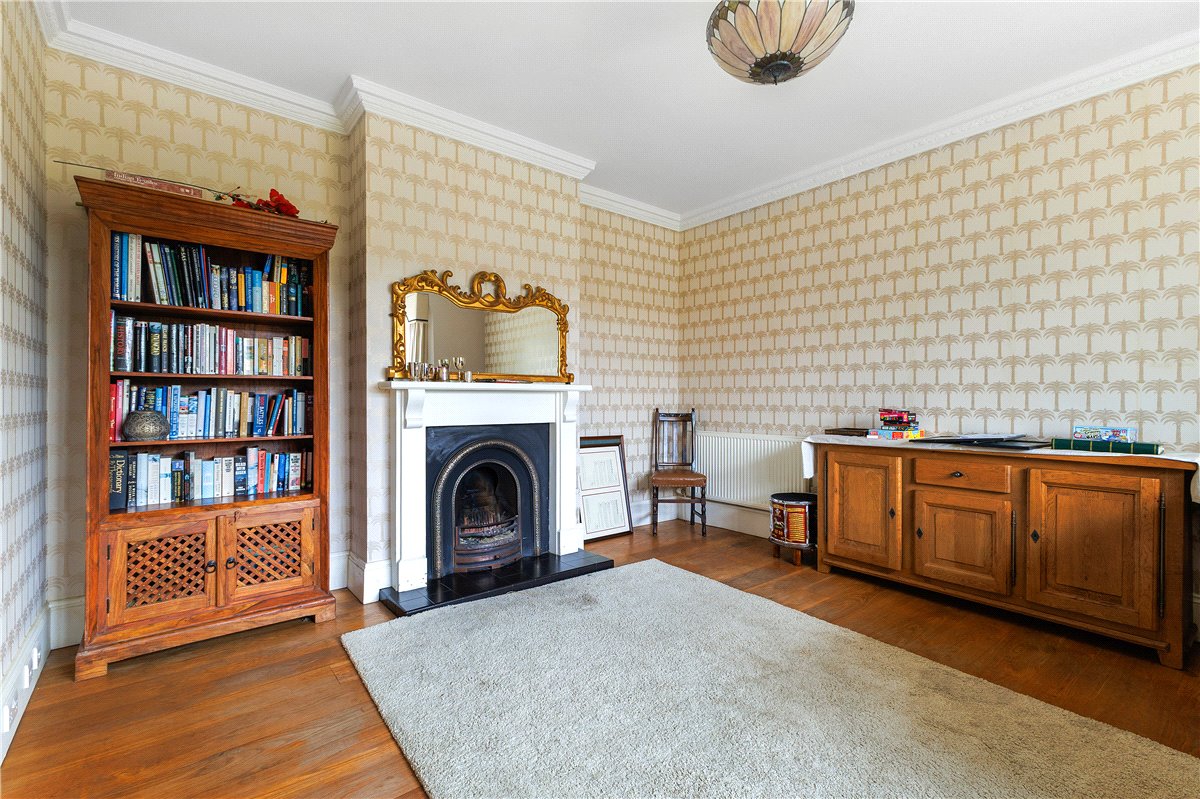 5 bedroom House, Bath Road, Marlborough, SN8 - Available, Image 11