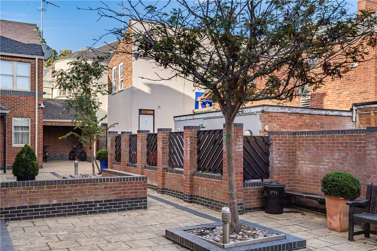 1 bedroom Flat, Walton Street, Oxford, OX2 - , Image 11