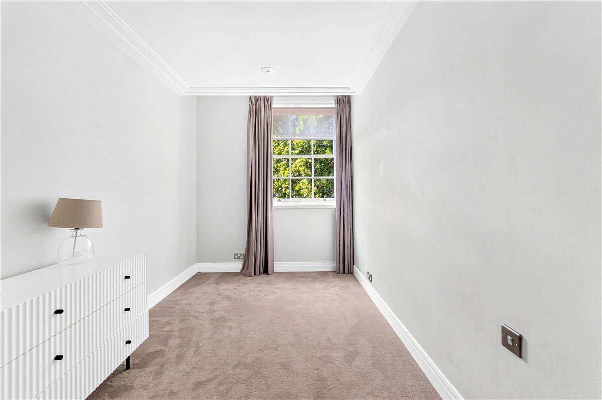 3 bedroom Flat, Gloucester Square, Paddington, W2 - Available, Image 9