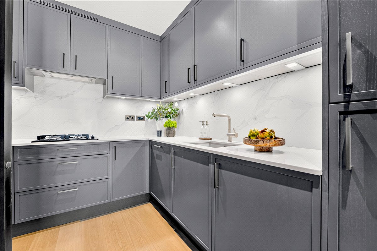 1 bedroom Flat, Brompton Road, Knightsbridge, SW3 - Available, Image 1