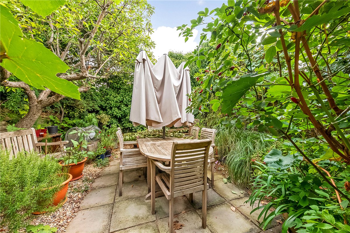 2 bedroom Maisonette, Althorp Road, London, SW17 - Available, Image 13