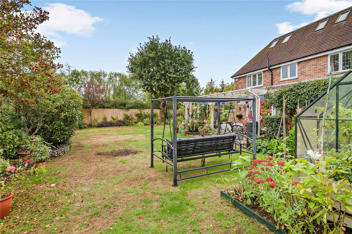 6 bedroom House, Monks Lane, Newbury, RG14 - Available, Image 29