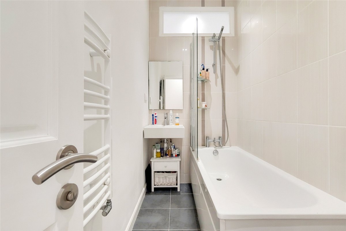 1 bedroom Flat, White Hart Lane, London, SW13 - Available, Image 1