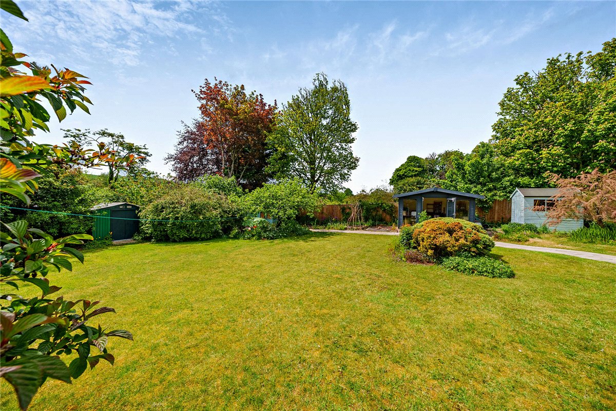 3 bedroom Bungalow, Downs Close, Eastbury, RG17 - Available, Image 23