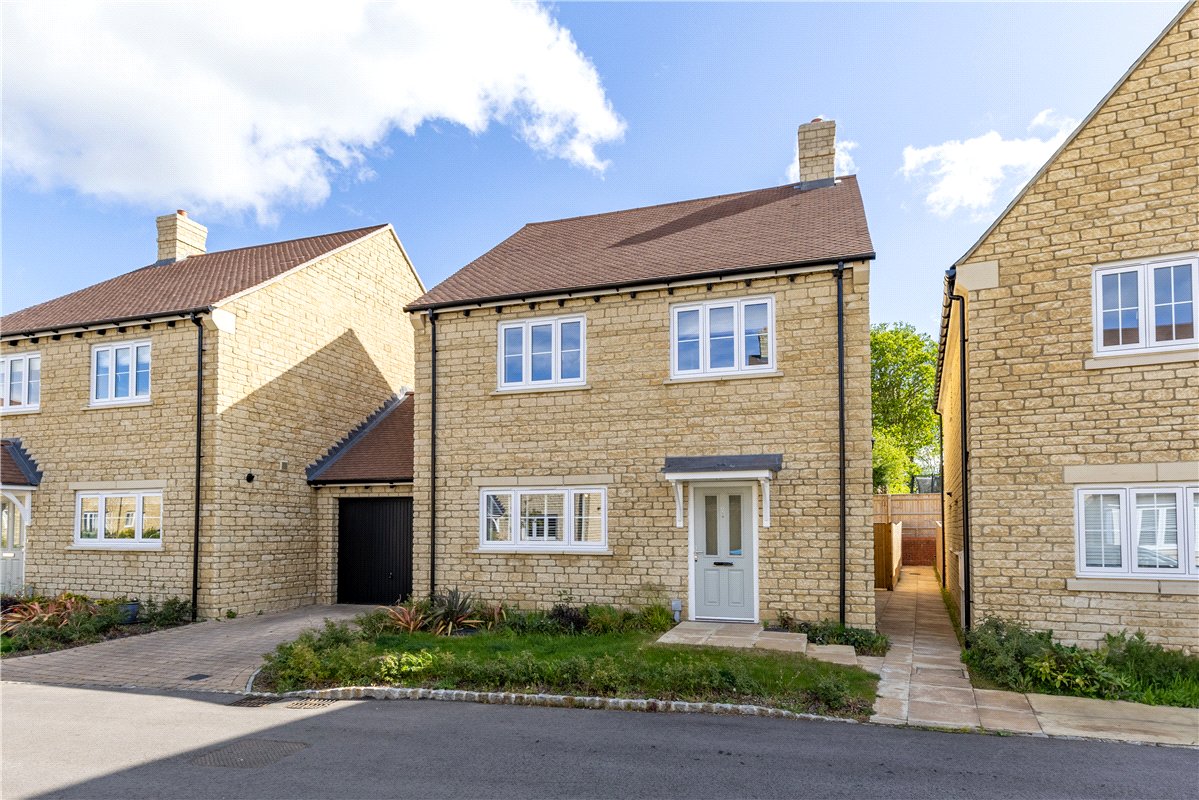 4 bedroom House, Olivers Close, Long Hanborough, OX29 - Sold STC