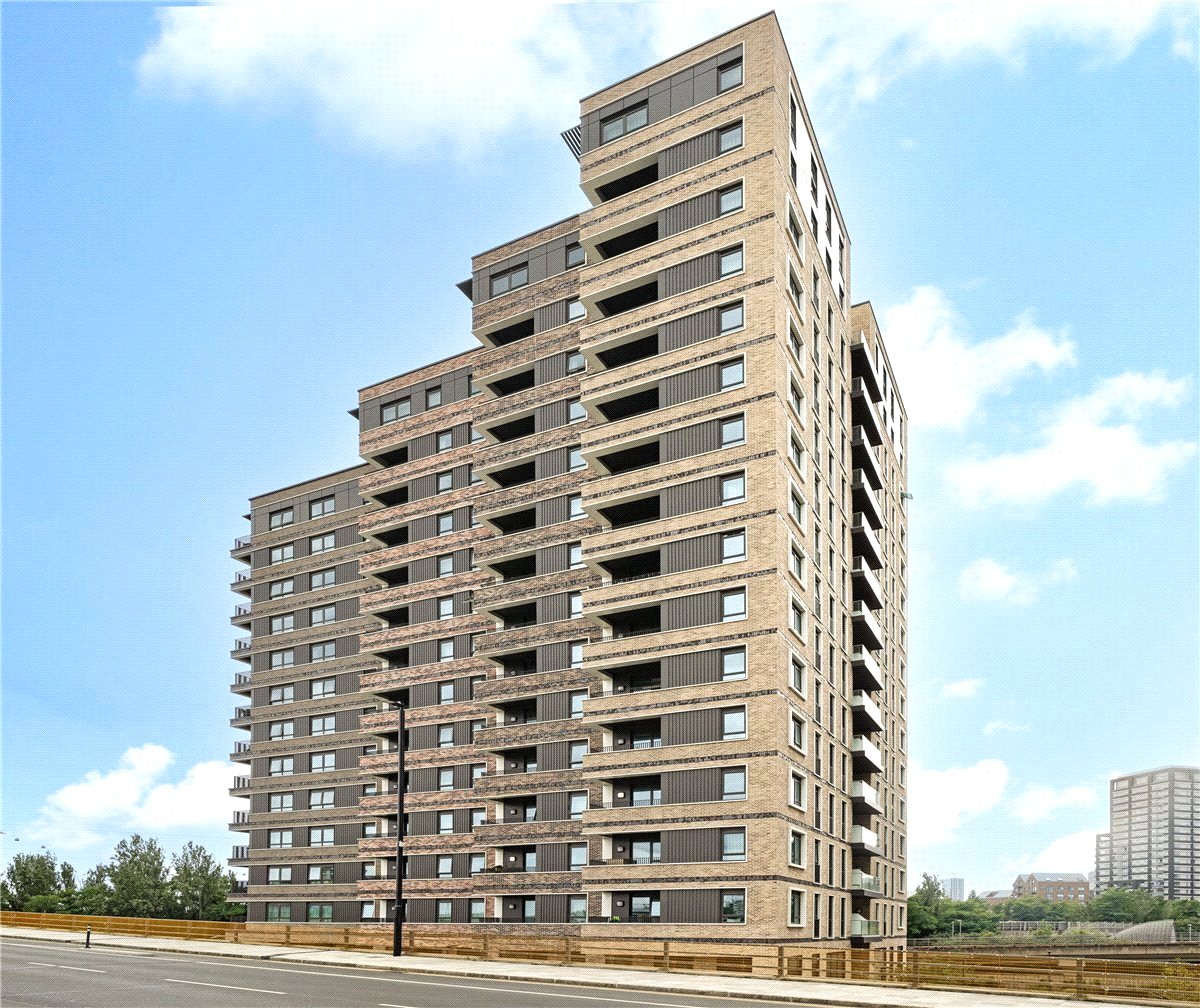 3 bedroom Flat, Heartwell Avenue, London, E16 - Available, Image 26