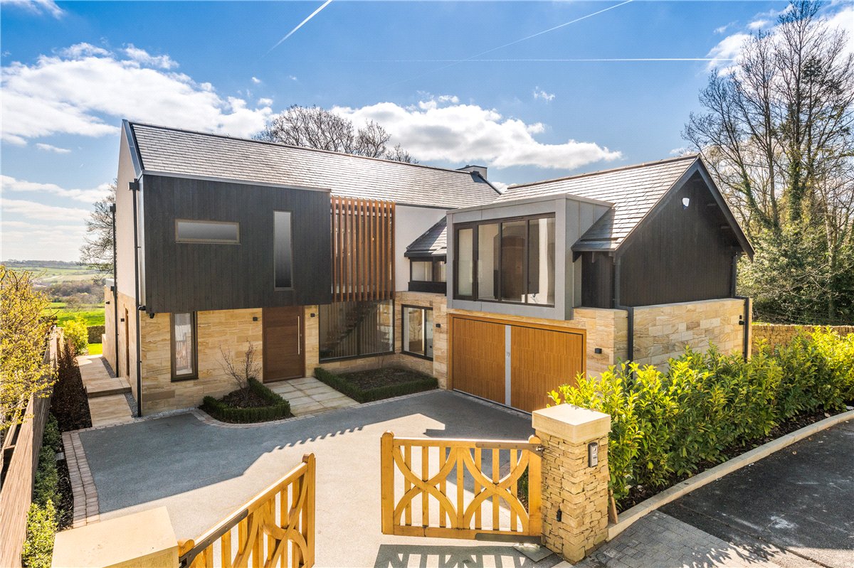 4 bedroom House, Rossett Green Lane, Harrogate, HG2 - Available, Image 2