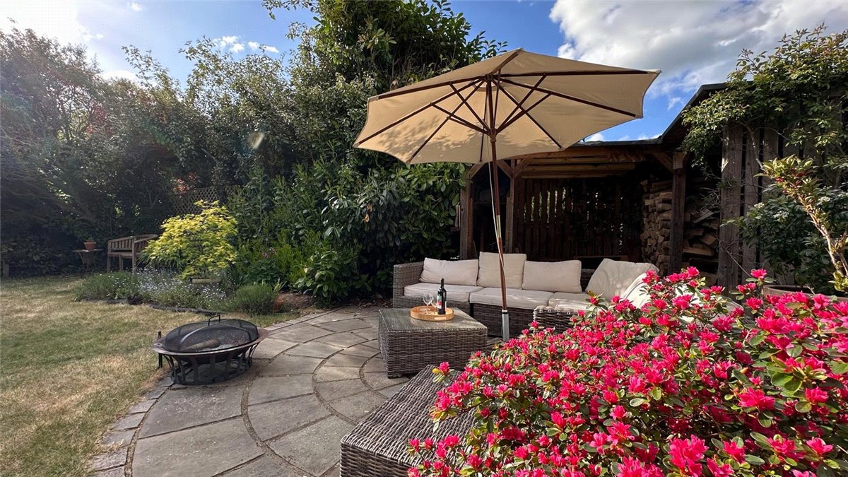 4 bedroom House, Bellamy Close, Southmoor, OX13 - Sold, Image 2