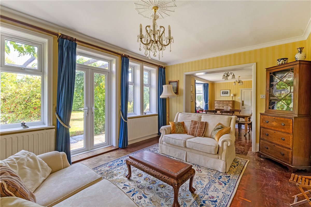 4 bedroom House, Oak Lane, Easterton, SN10 - Available, Image 1