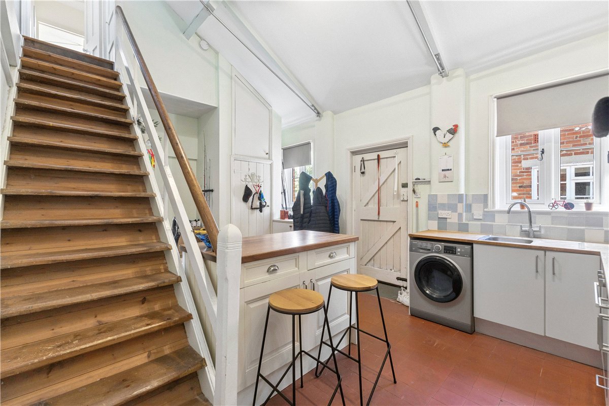 6 bedroom House, The Street, All Cannings, SN10 - Available, Image 23