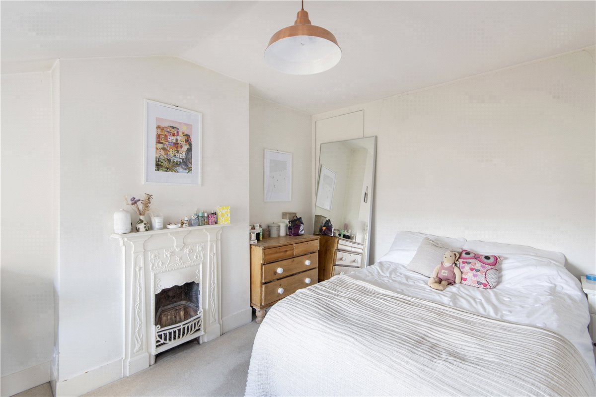 2 bedroom Maisonette, Fernside Road, London, SW12 - Sold