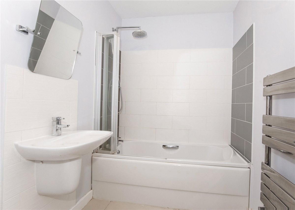 3 bedroom House, Waterside Gardens, York, YO31 - , Image 2