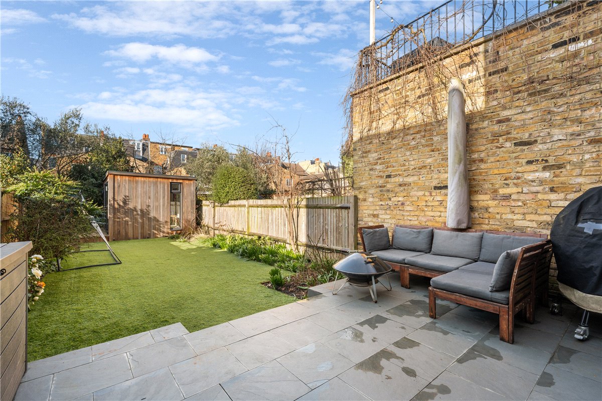 6 bedroom House, Queensmill Road, London, SW6 - Available, Image 11