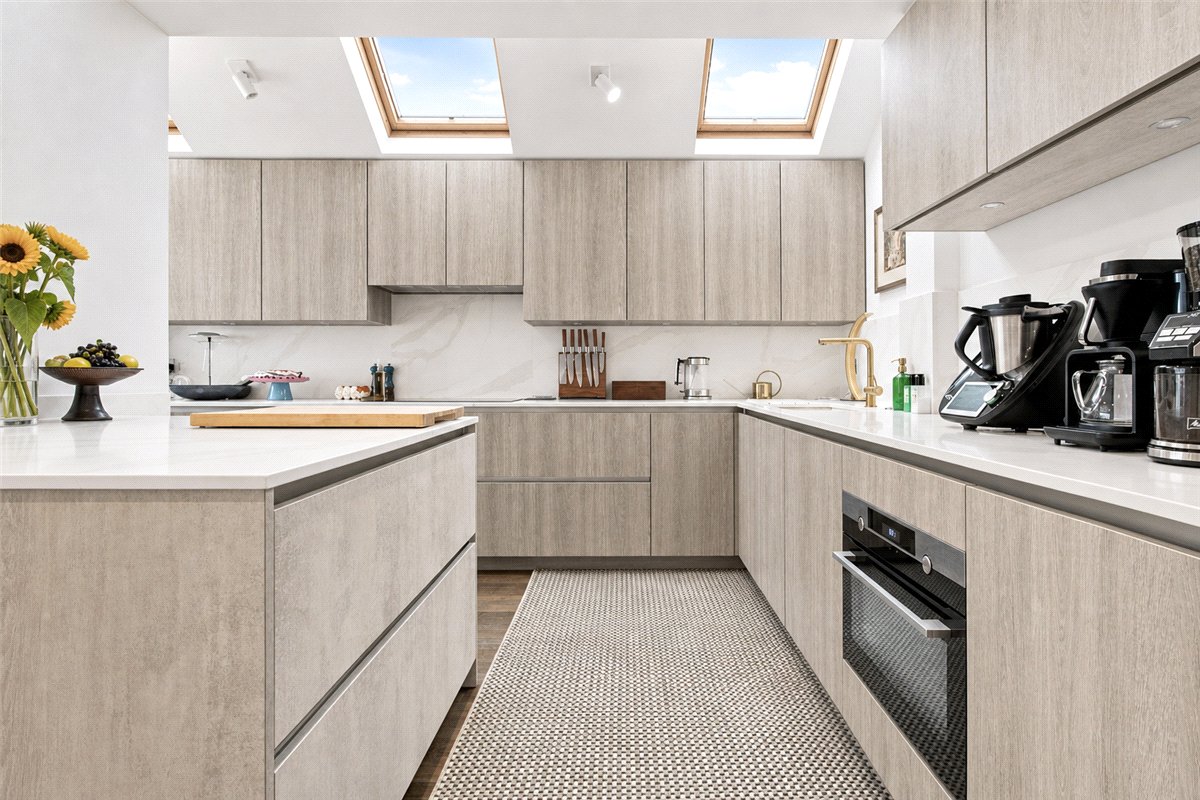 5 bedroom House, Inglethorpe Street, London, SW6 - Available, Image 12