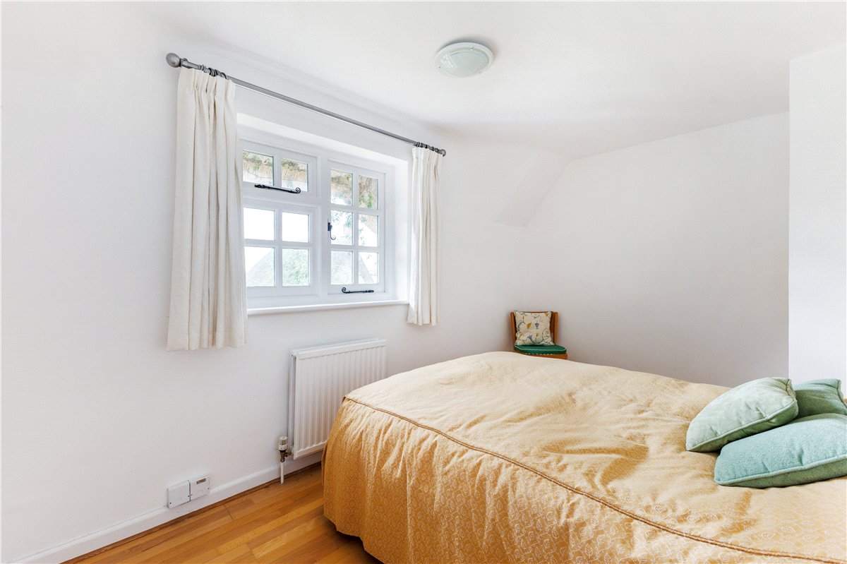 3 bedroom House, Hallam Cottages, Southend, SN8 - Sold, Image 6