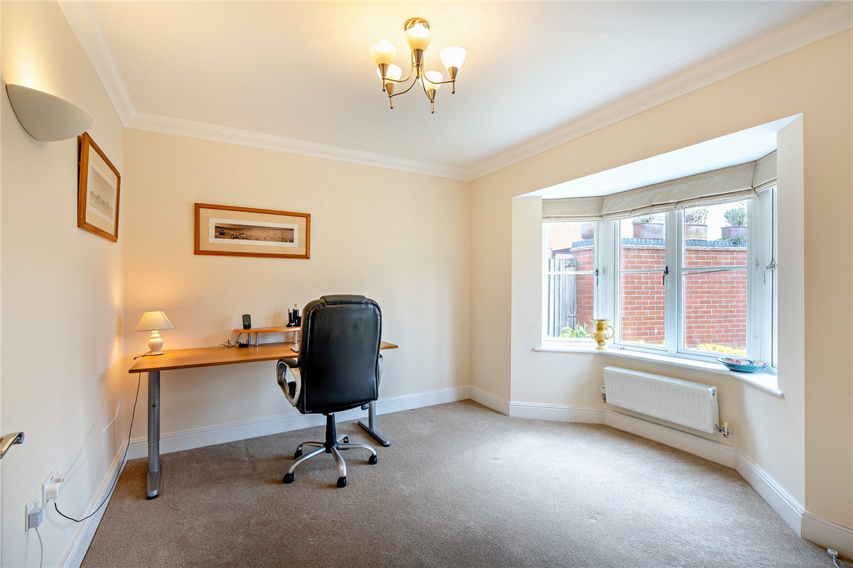 4 bedroom House, Hermitage Green, Hermitage, RG18 - Available, Image 12