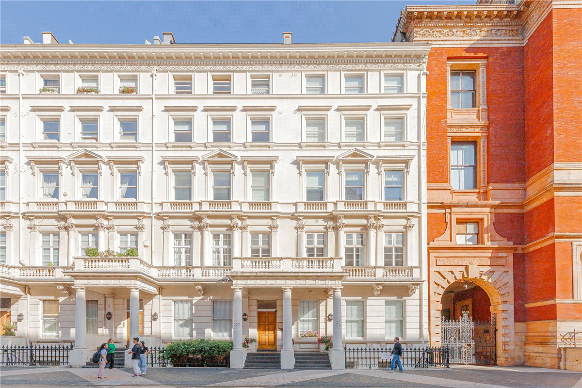2 bedroom Flat, Princes Gate, South Kensington, SW7 - , Image 13