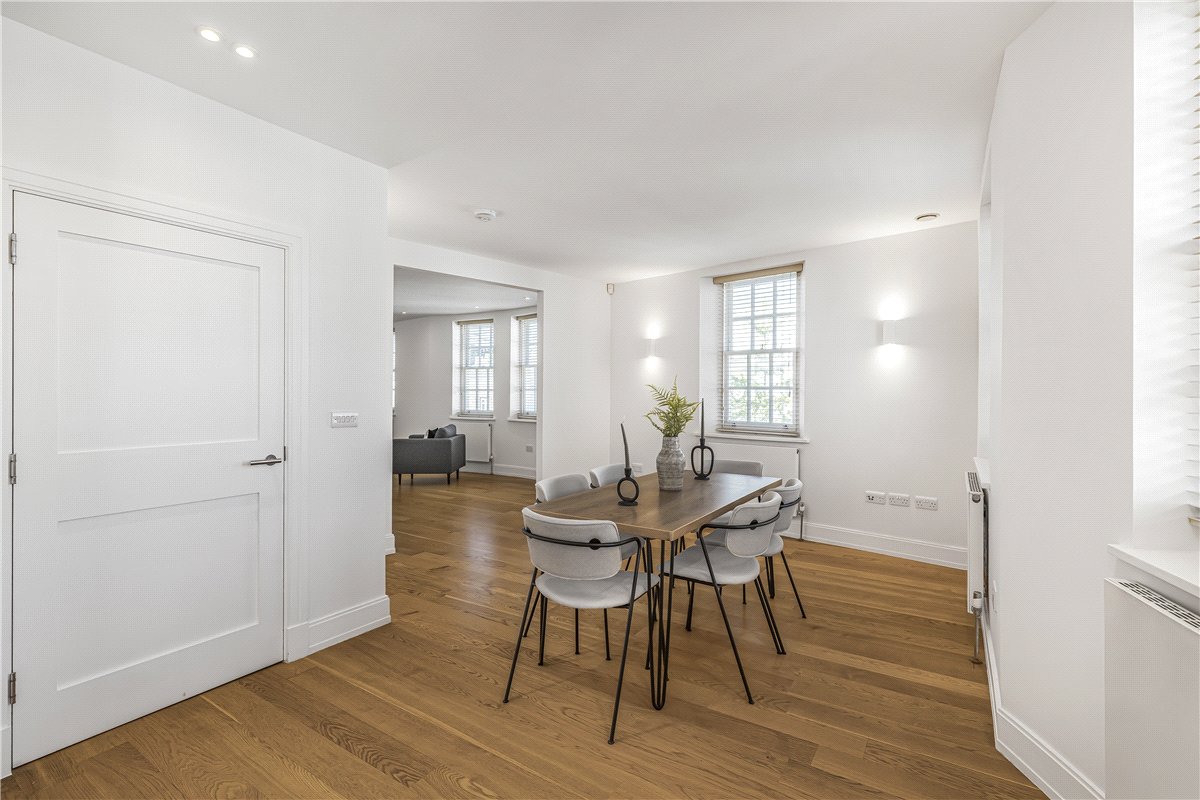 3 bedroom Maisonette, Devonshire Street, Marylebone, W1G - Available, Image 19