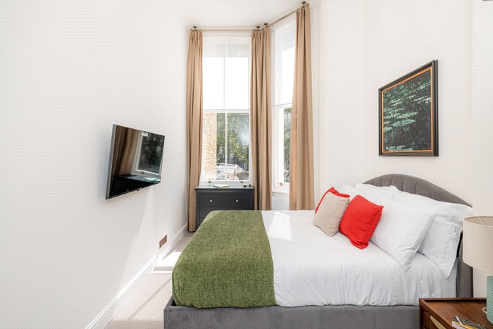 2 bedroom Flat, Lexham Gardens, Kensington, W8 - Available, Image 5