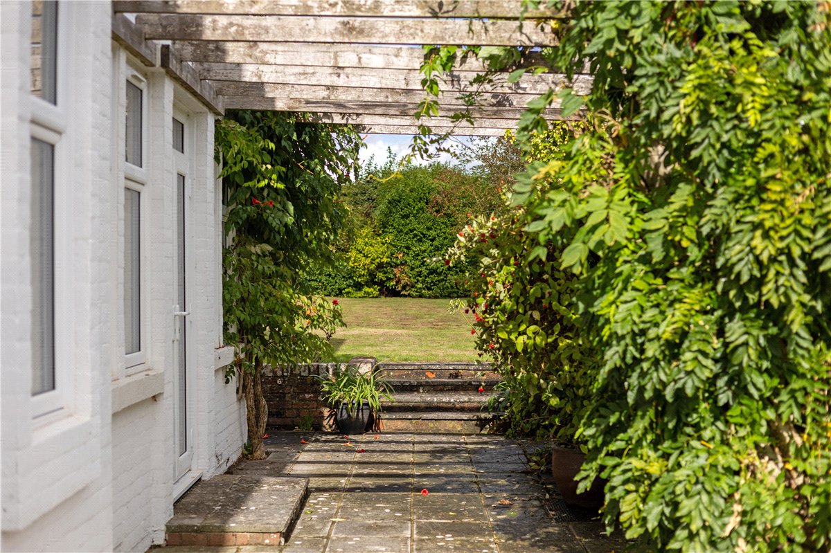 4 bedroom House, Oak Lane, Easterton, SN10 - Available, Image 16