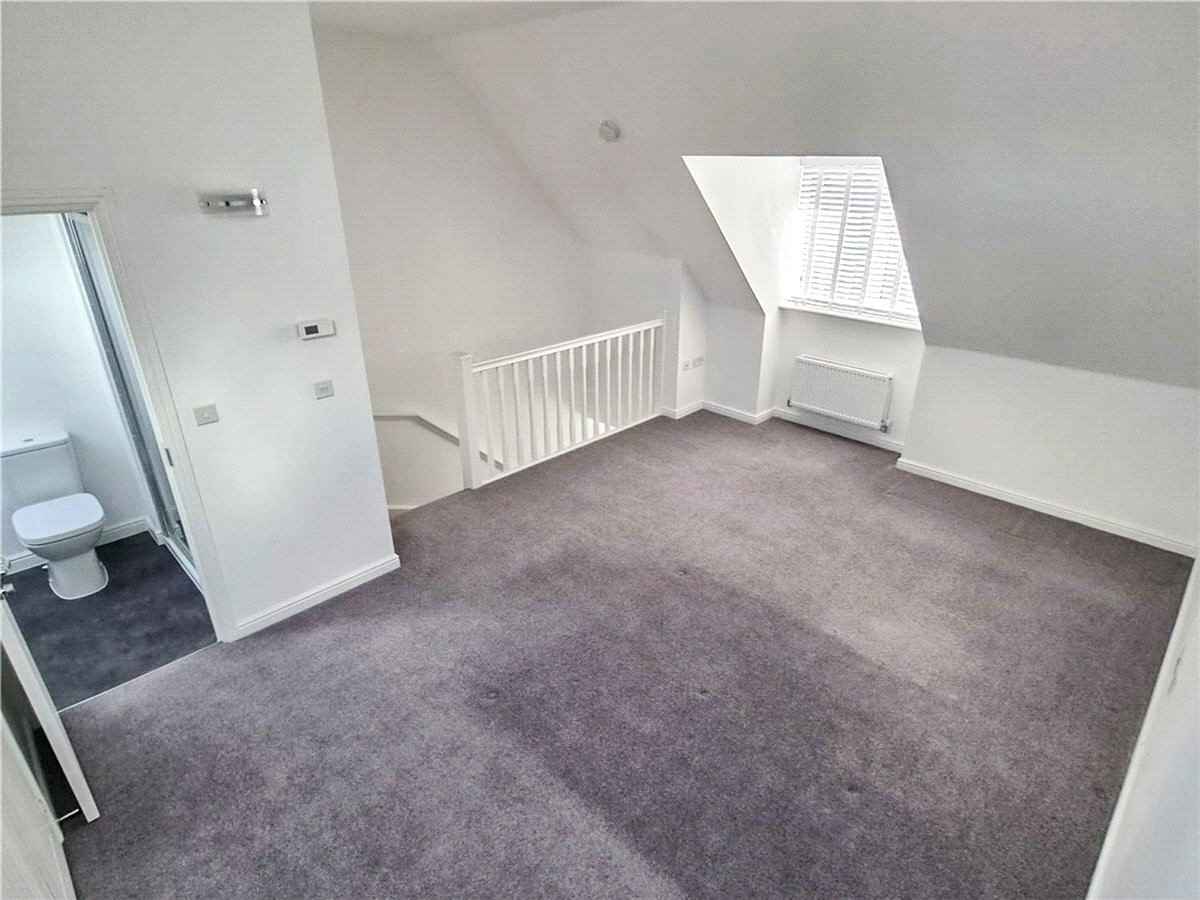 3 bedroom House, Stonyfield Road, Whiteley, PO15 - Let Agreed, Image 5