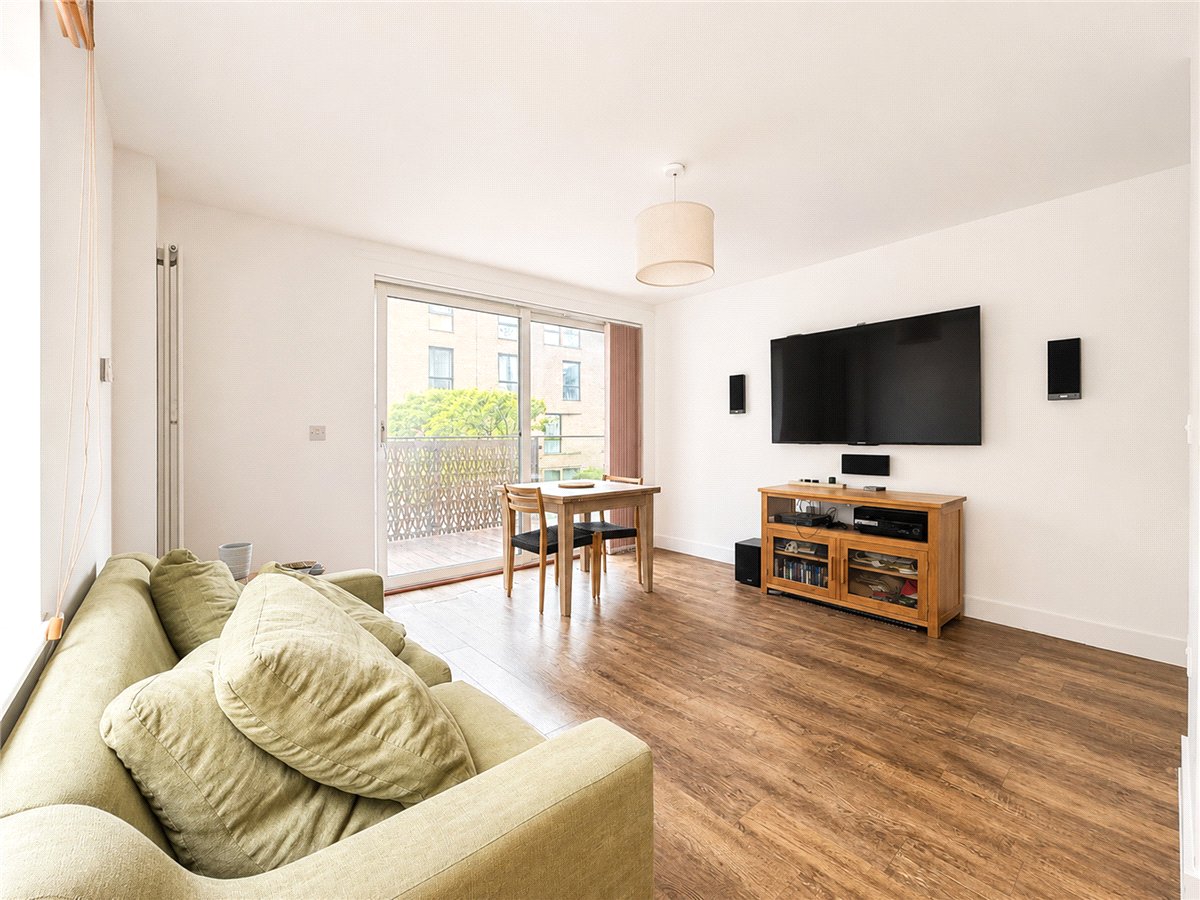 2 bedroom Flat, Mill Park, Cambridge, CB1 - Available, Image 6