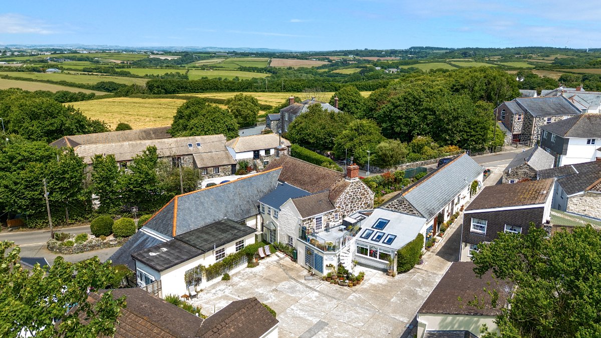 5 bedroom House, Lender Lane, Mullion, TR12 - Available, Image 9