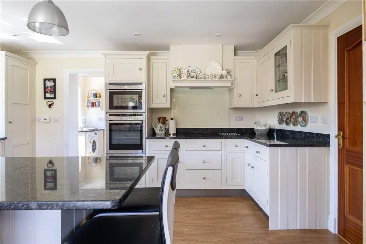 5 bedroom House, Grafton Place, East Grafton, SN8 - Available, Image 9