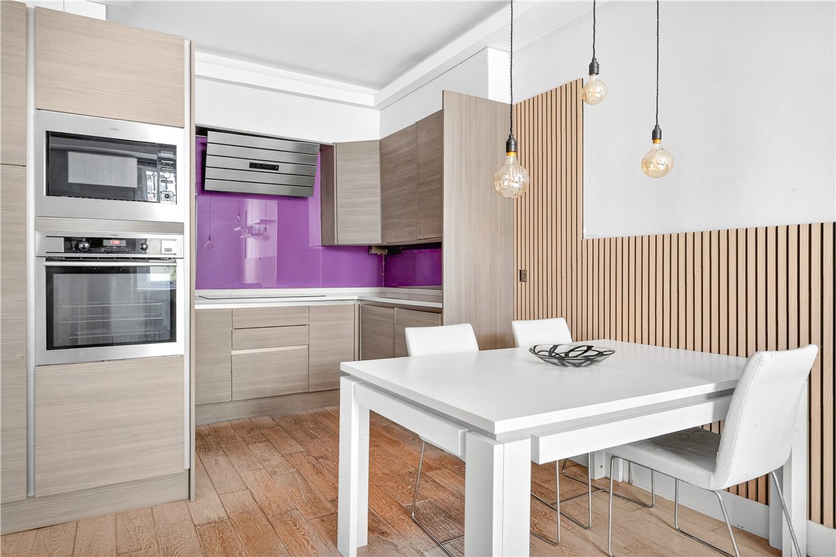 2 bedroom Flat, Prince's Gate, South Kensington, SW7 - Available, Image 2