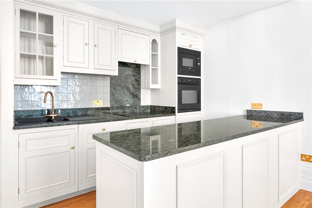 2 bedroom Flat, Old Brompton Road, South Kensington, SW5 - Let Agreed, Image 4