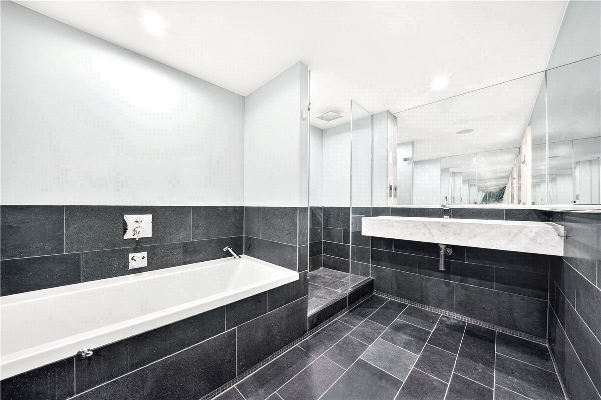 3 bedroom Flat, Gatiff Road, Pimlico, SW1W - Available, Image 9
