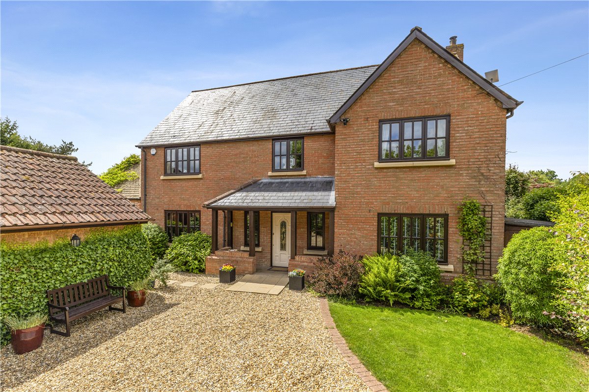 5 bedroom House, Netherstreet, Bromham, SN15 - Available