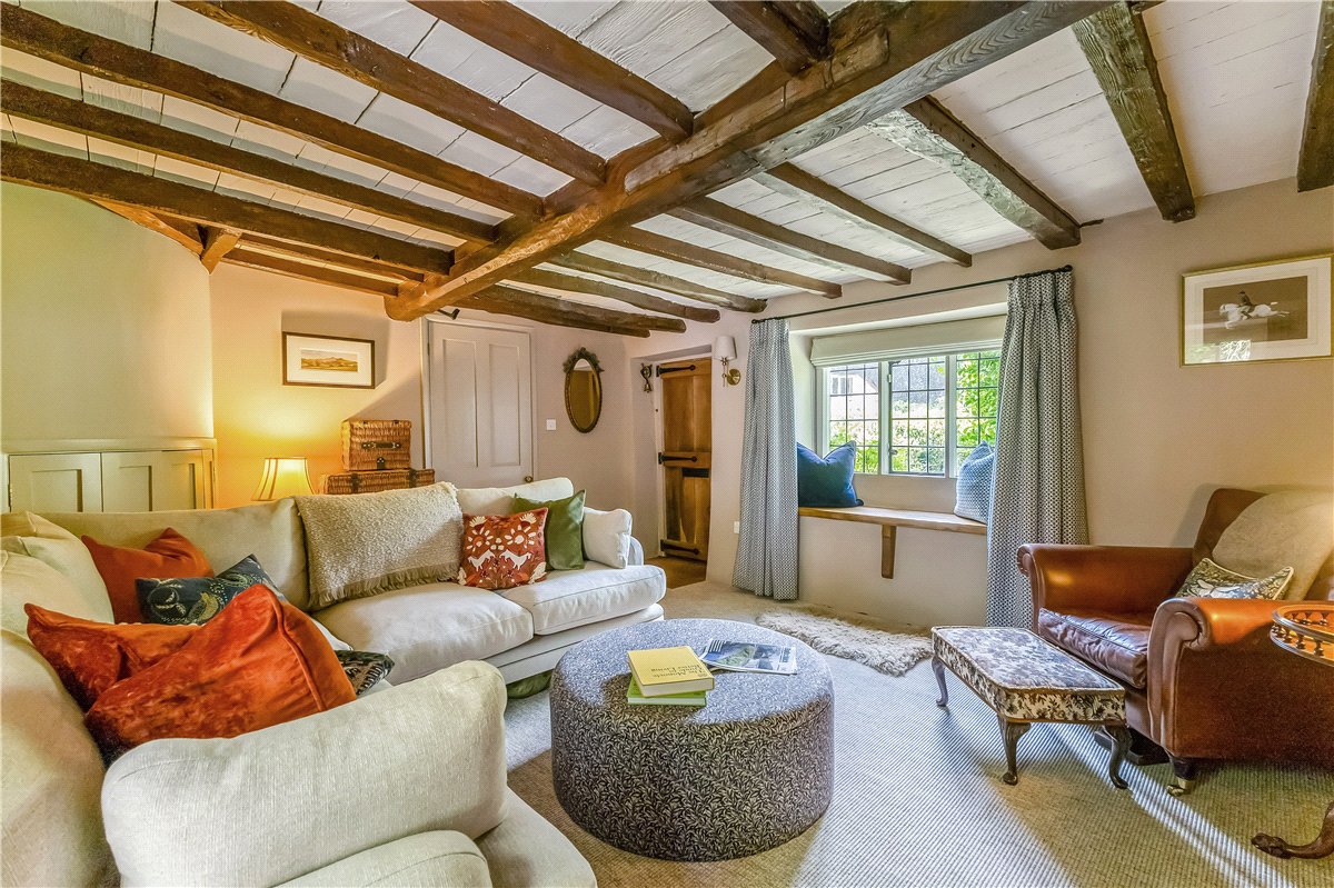 3 bedroom House, The Butts, Aldbourne, SN8 - Available, Image 2