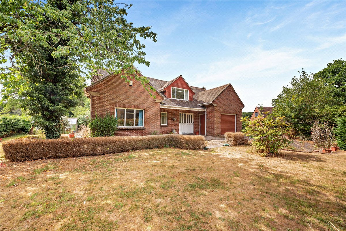 2 bedroom House, Hamstead Marshall, Newbury, RG20 - Available