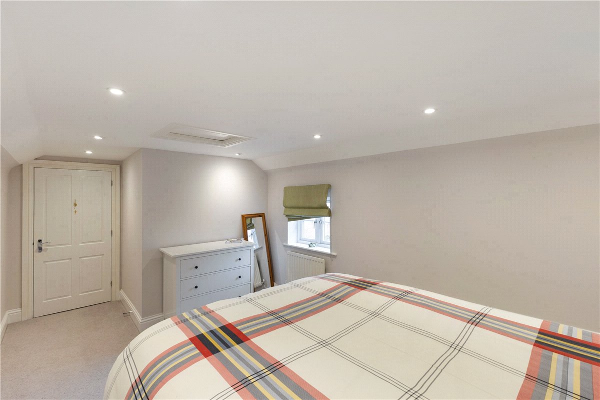 3 bedroom House, St. Cross Road, Winchester, SO23 - Available, Image 6