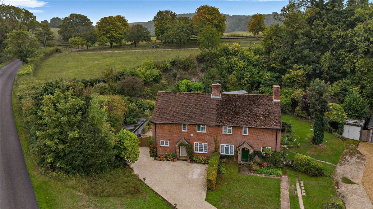 3 bedroom House, Ecchinswell, Newbury, RG20 - Available, Image 14
