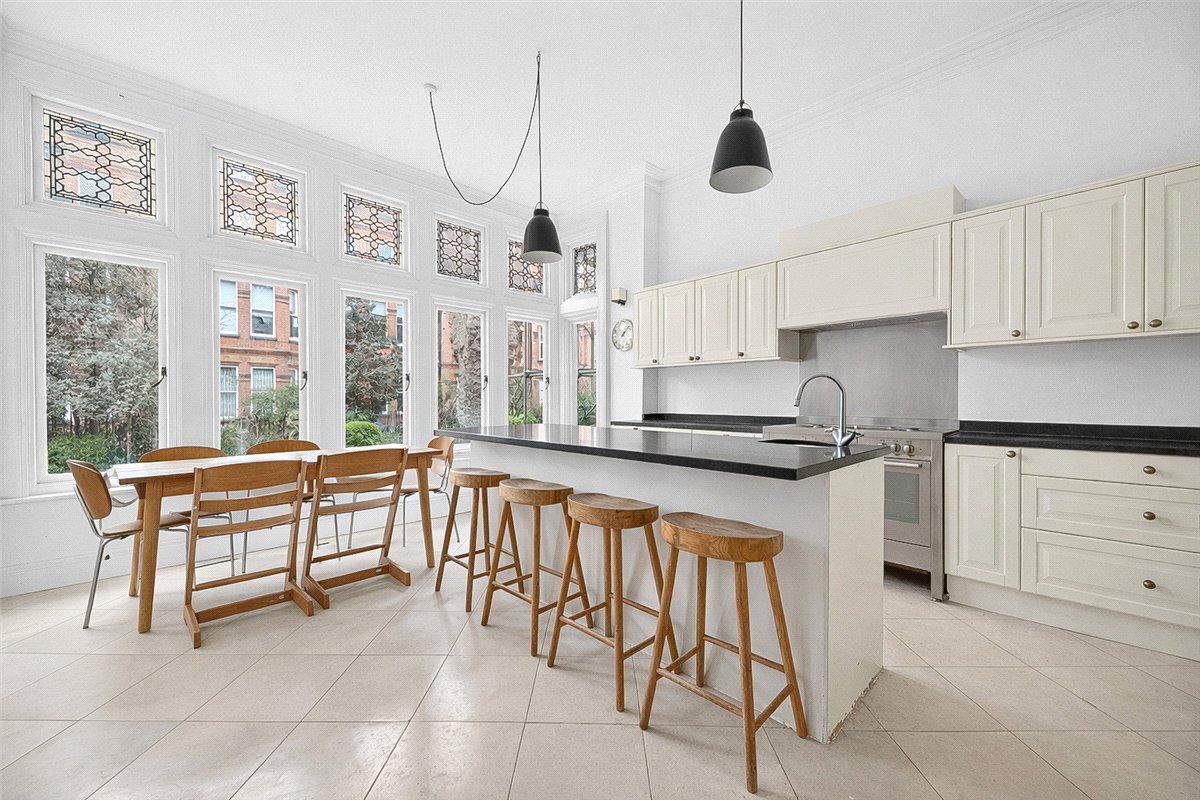 4 bedroom Maisonette, Harrington Gardens, South Kensington, SW7 - Available, Image 5