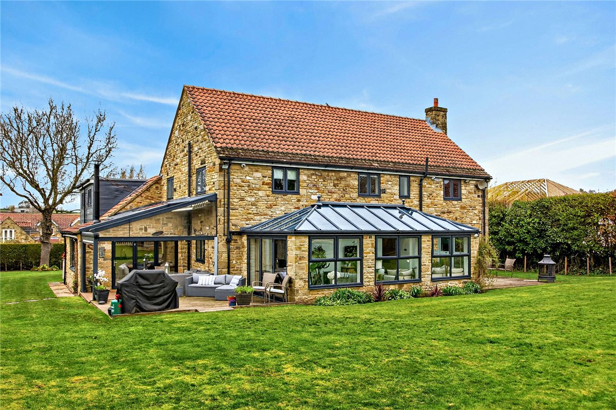 5 bedroom House, Maple Gardens, Bardsey, LS17 - Available, Image 6