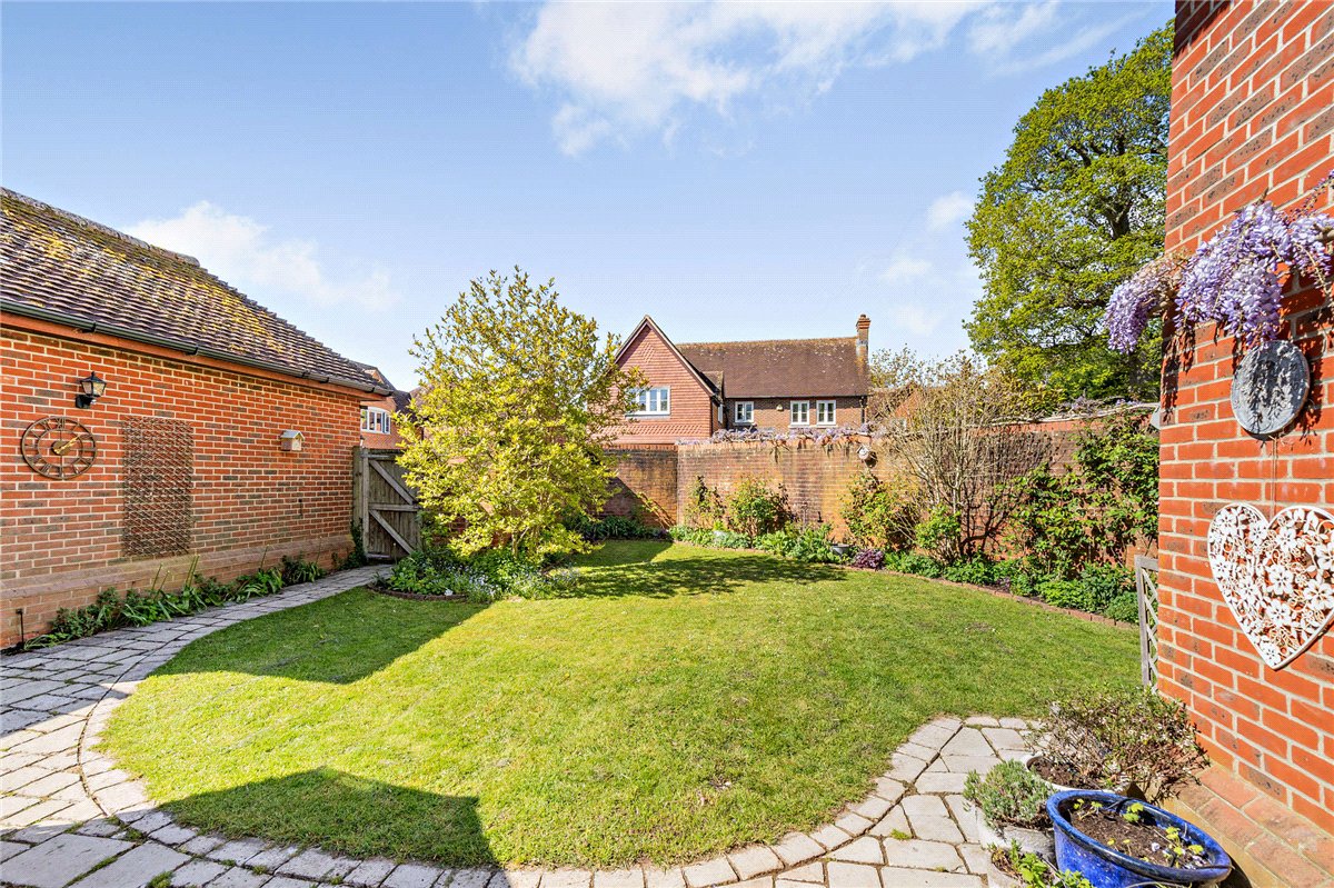 3 bedroom House, Palmers Yard, Ecchinswell, RG20 - Available, Image 20