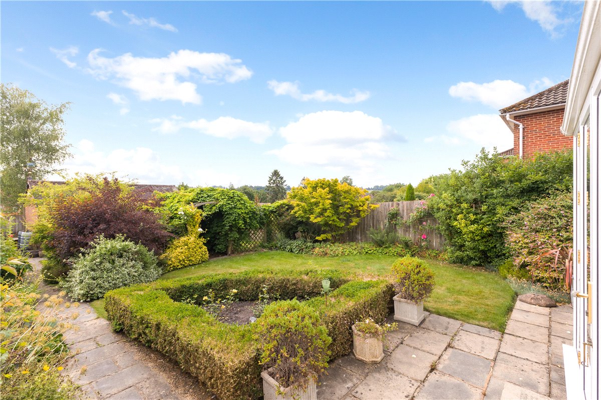 3 bedroom House, Back Lane, Marlborough, SN8 - Available, Image 3